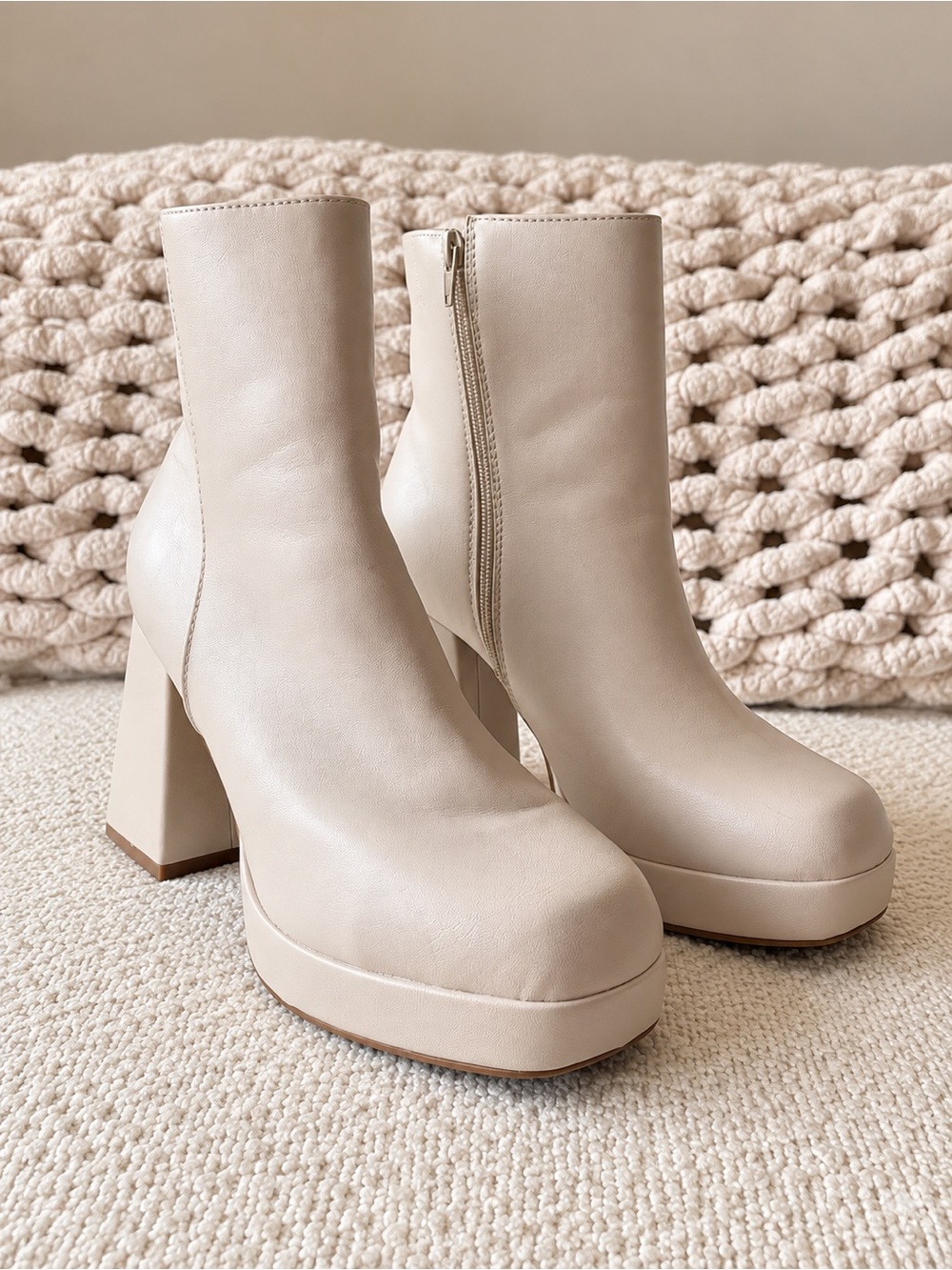 Mari A. Cream Platform Ankle Boots Size 9